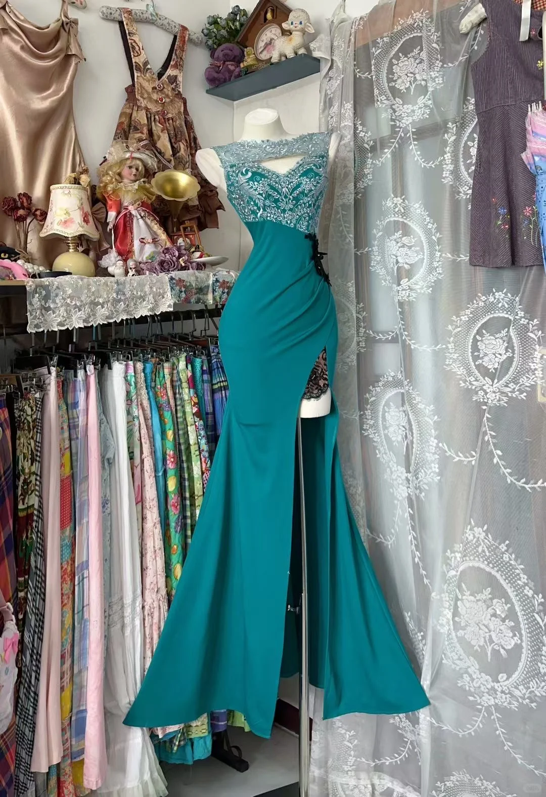 Chic Mermaid Satin Lace Slit Without Sleeves Long Prom Dress, Evening Dress