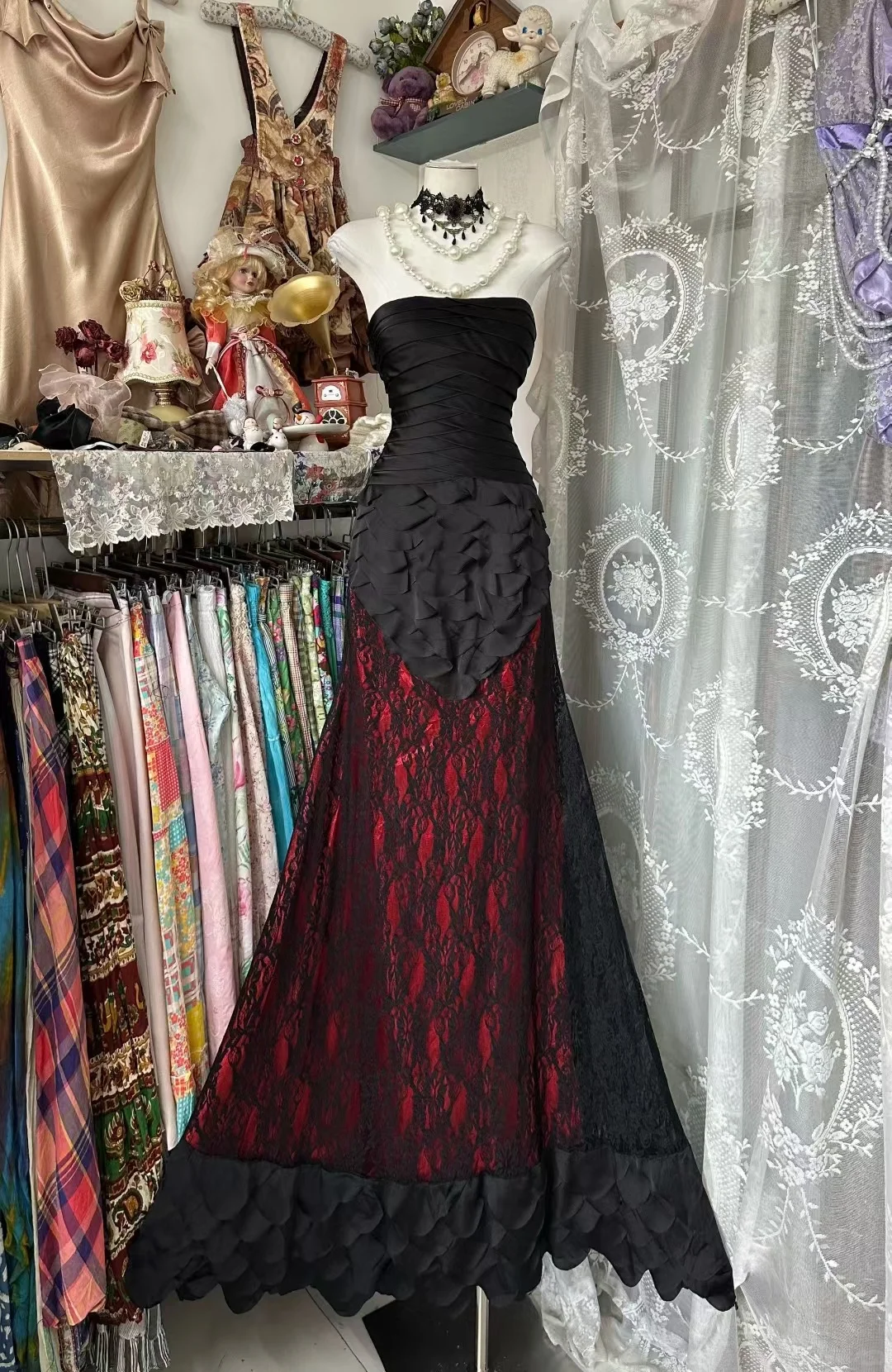 Chic Mermaid Strapless Satin Lace Without Sleeves Long Prom Dress, Evening Dress