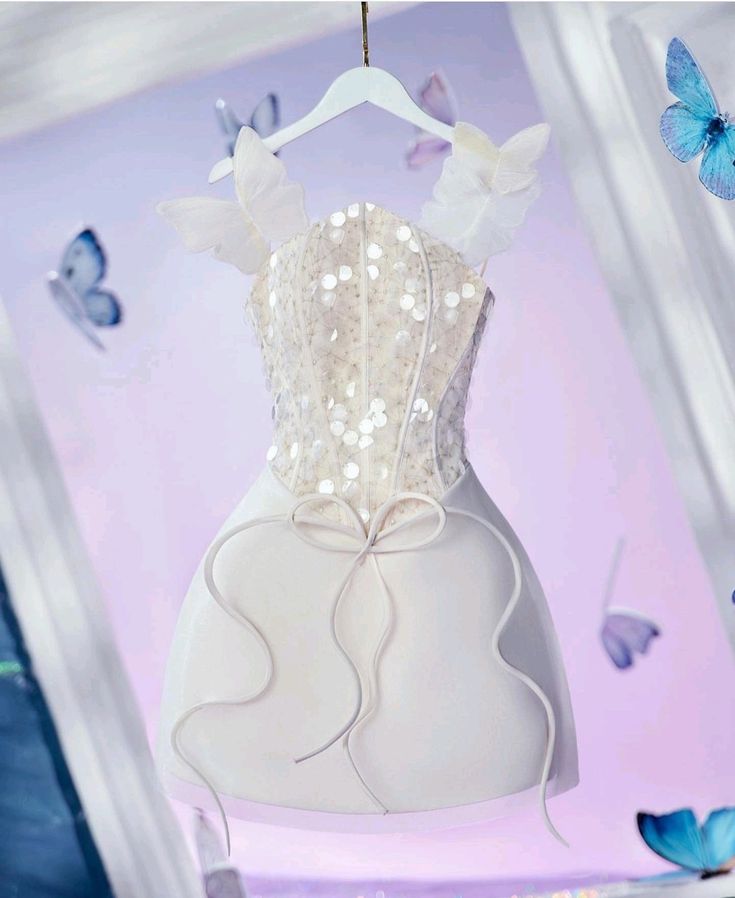 Elegant A line Straps White Short Homecoming Dress 18th Birthday Outfits