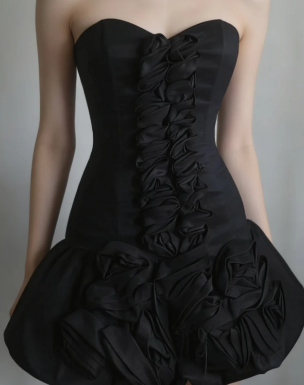 Cute Black A Line Sweetheart Satin Short Homecoming Dress 19th Birthday Outfits