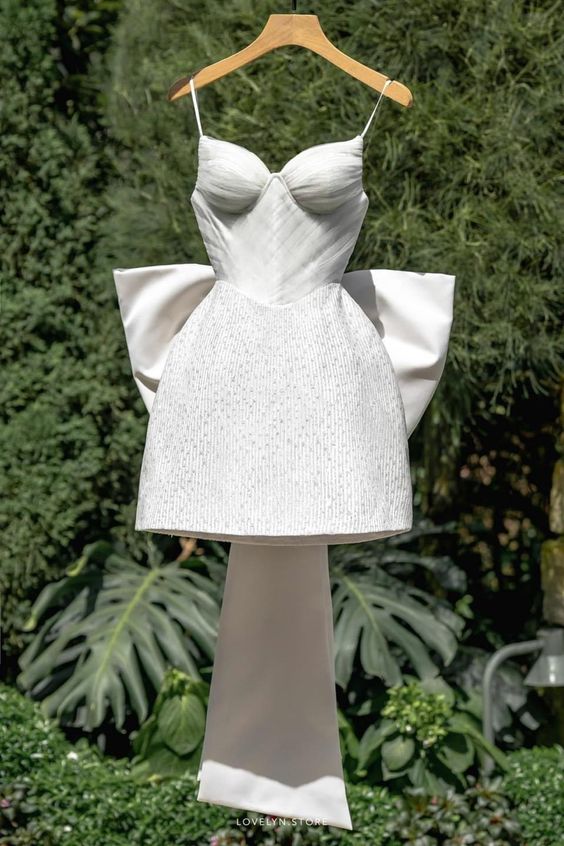 Elegant A Line Spaghetti Straps White Sequin Homecoming Dress Birthday Outfits