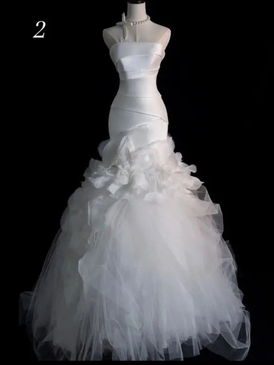 Vintage Mermaid Strapless Long White Tulle Wedding Dresses