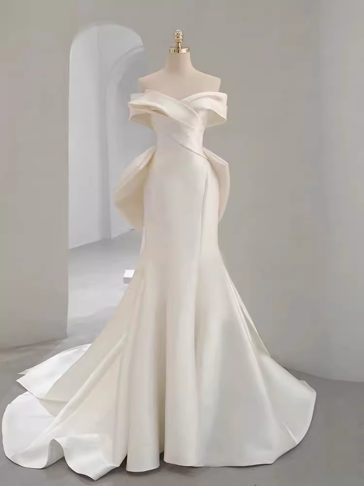 Fairytale Mermaid Off The Shoulder Short Sleeves White Long Wedding Dresses