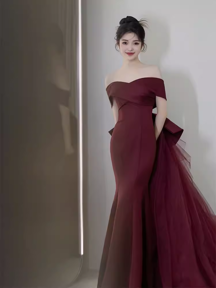 Sexy Mermaid Off The Shoulder Short Sleeves Burgundy Prom Dress Satin Birthday Outfits