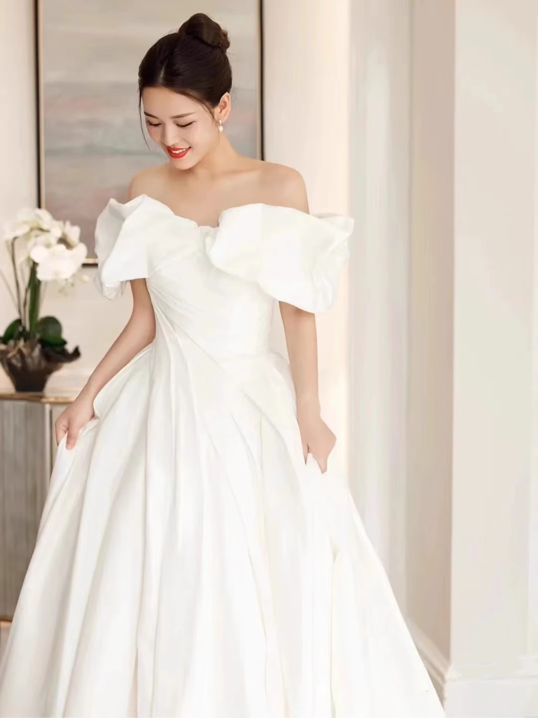 Vintage Ball Gown Off The Shoulder White Long Wedding Dresses C89