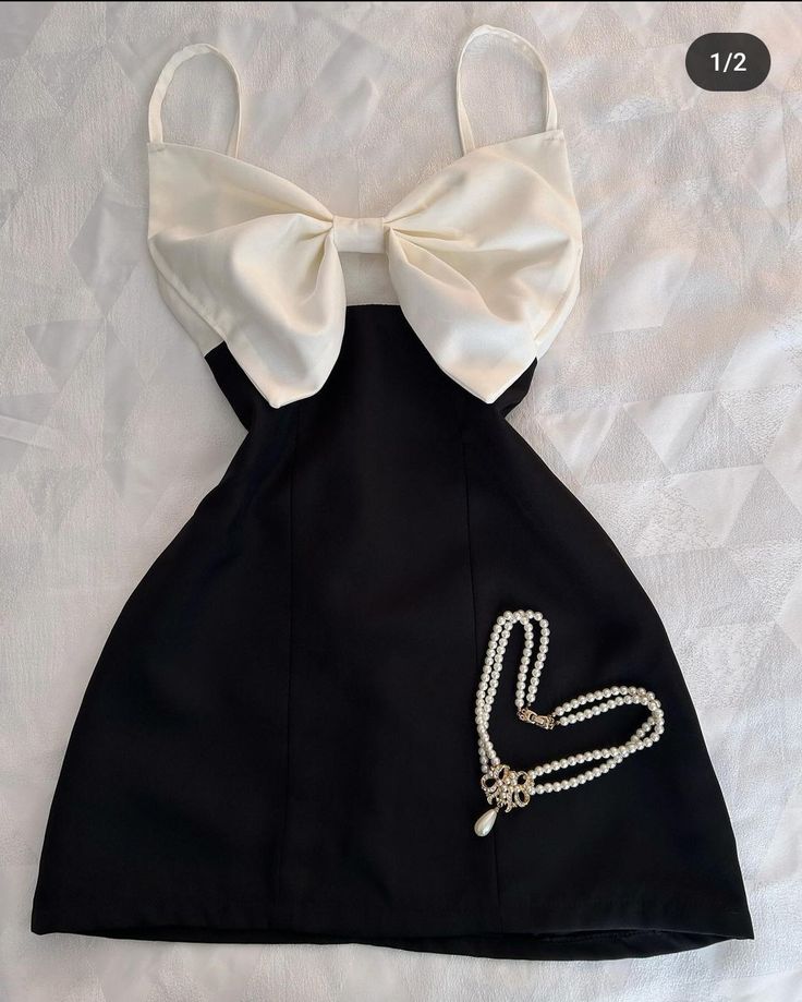 Vintage A line Straps Black Birthday Outfits White Bow Homecoming Dress