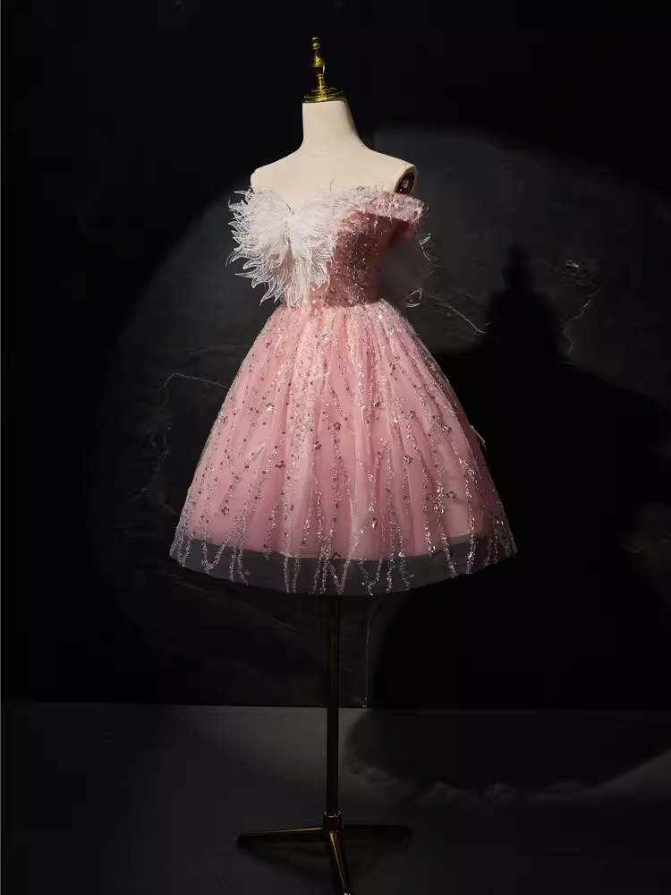 Modest Ball Gown Off The Shoulder Pink Tulle Birthday Outfits Homecoming Dress