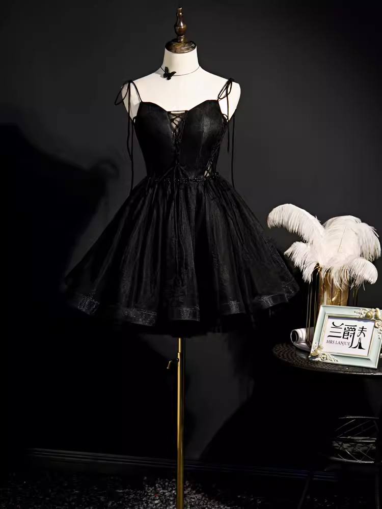 Modest Ball Gown Spaghetti Straps Black Tulle Birthday Outfits Homecoming Dress