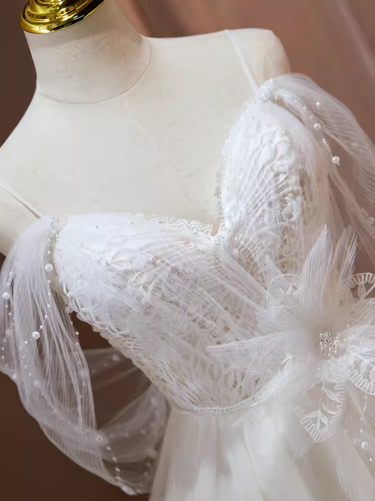 Sexy A line Off The Shoulder Tulle White Short Homecoming Dresses