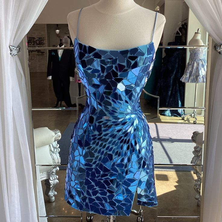 Gorgeous Blue Sequin Sheath Cocktail Dress Spaghetti Straps Short Homecoming Dress