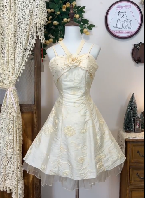 Elegant Light Yellow Satin Tulle Homecoming Dress Straps A Line Mini Party Dress