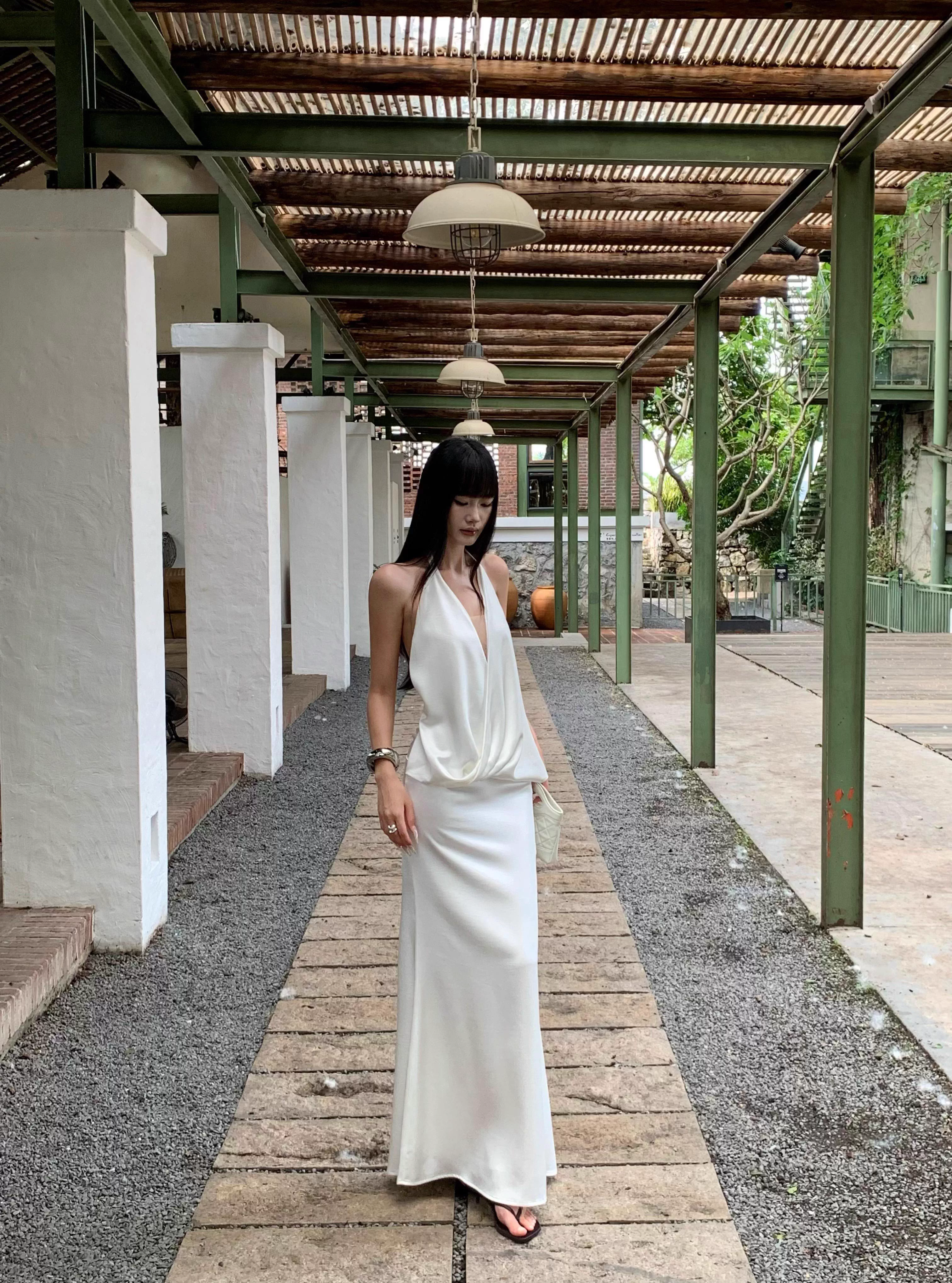 Sexy Halter V Neck White A Line Long Party Dress Formal Backless Evening Gown