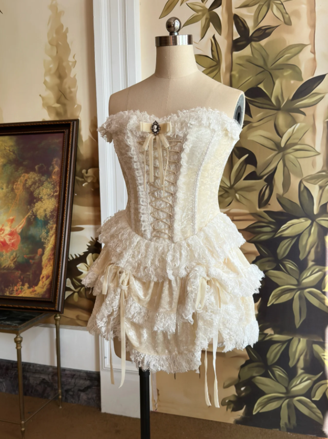Classy Strapless Lace Layered A Line Short Birthday Outfits Yellow Formal 8th Grade Homecoming Dress