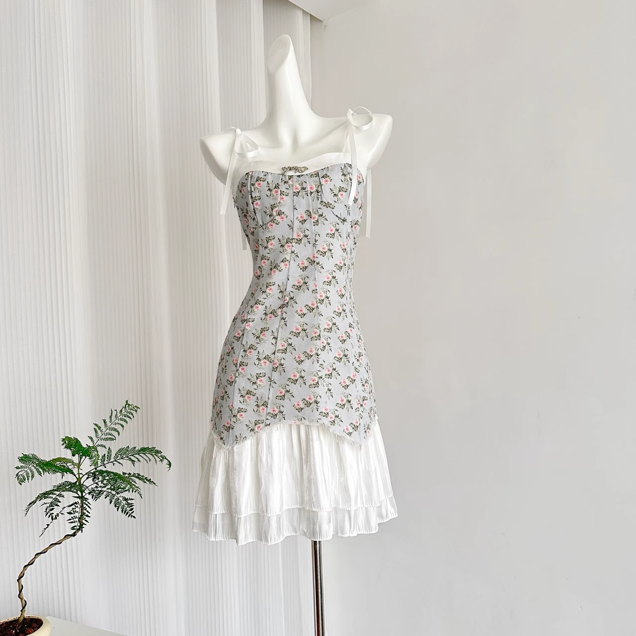 Cute A line Spaghetti Straps Blue Sleeveless Floral Dress Short Holiday Dresses