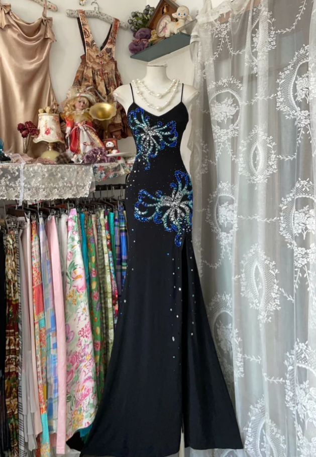 Retro Spaghetti Straps Satin Beaded Mermaid Evening Dress Black Slit Long Party Dress