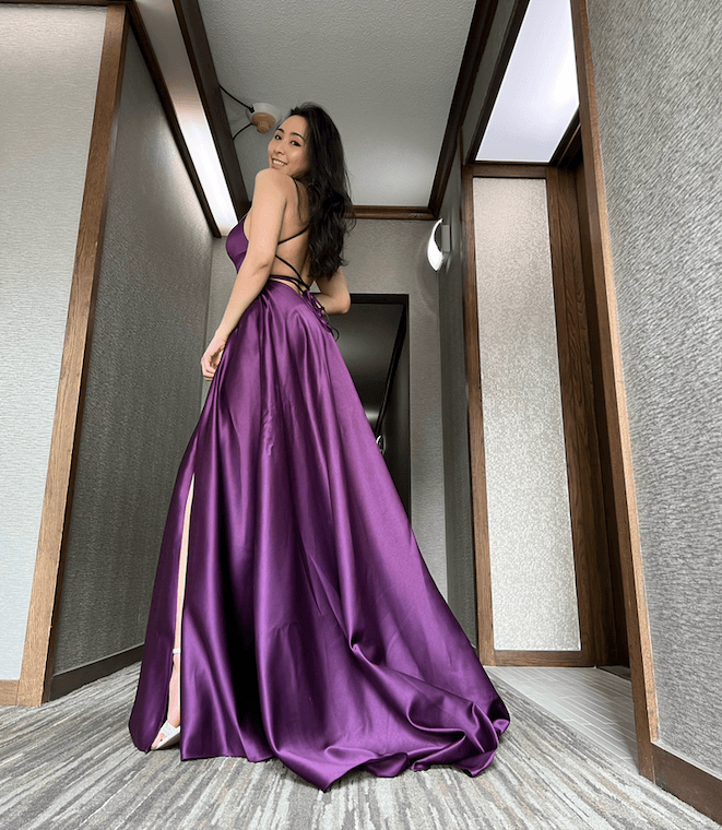 A-Line / Princess Scoop Neck Sweep Train Satin Prom Dress With Split Front