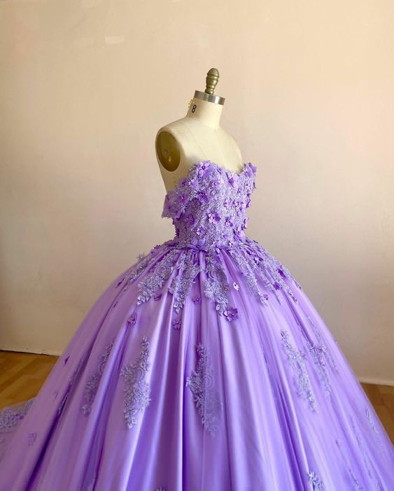 Unique A-line Prom Dress Fashion Formal DressPruple Ball Gown With Appliques