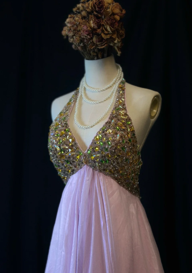 Gorgeous Halter Pink Chiffon Beaded Cocktail Dress Formal Homecoming Dress