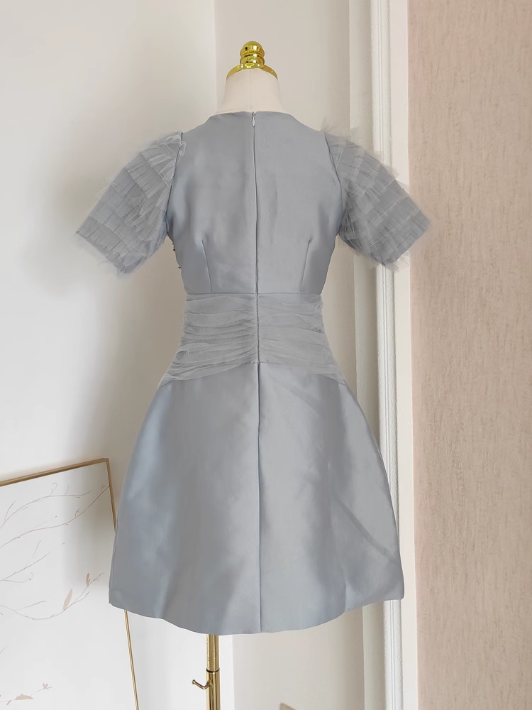 Sexy A Line Scoop Neckline Silver Gray Satin Dinner Party Dresses Birthday Outfits