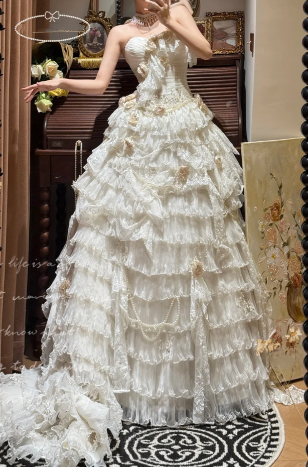 Glamorous Strapless White Tulle Lace Pleated Layered Long Wedding Dress Bridal Dresses