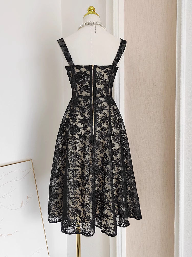 Sexy A Line Spaghetti Straps Tulle Lace Black Women's Holiday Dresses