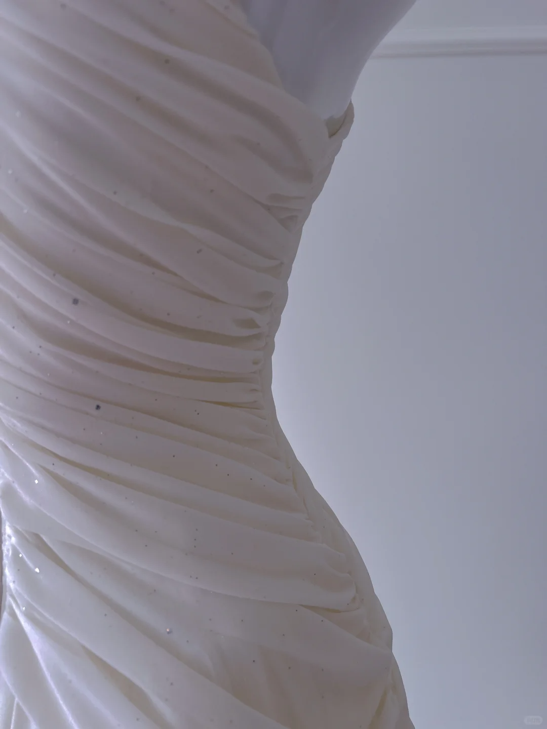 Elegant Chiffon Pleated Sleeveless Birthday Party Dress White Vacation Dress With Pearls
