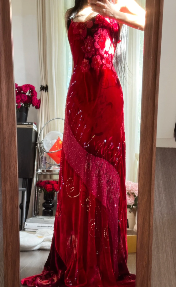 Unique Red Spaghetti Straps Velvet Sequin Mermaid Evening Dress Long Party Dresses