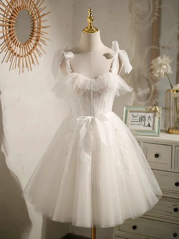 Pretty Tulle Appliques A Line White Short 16th Birthday Outfits Formal Homecoming Dress