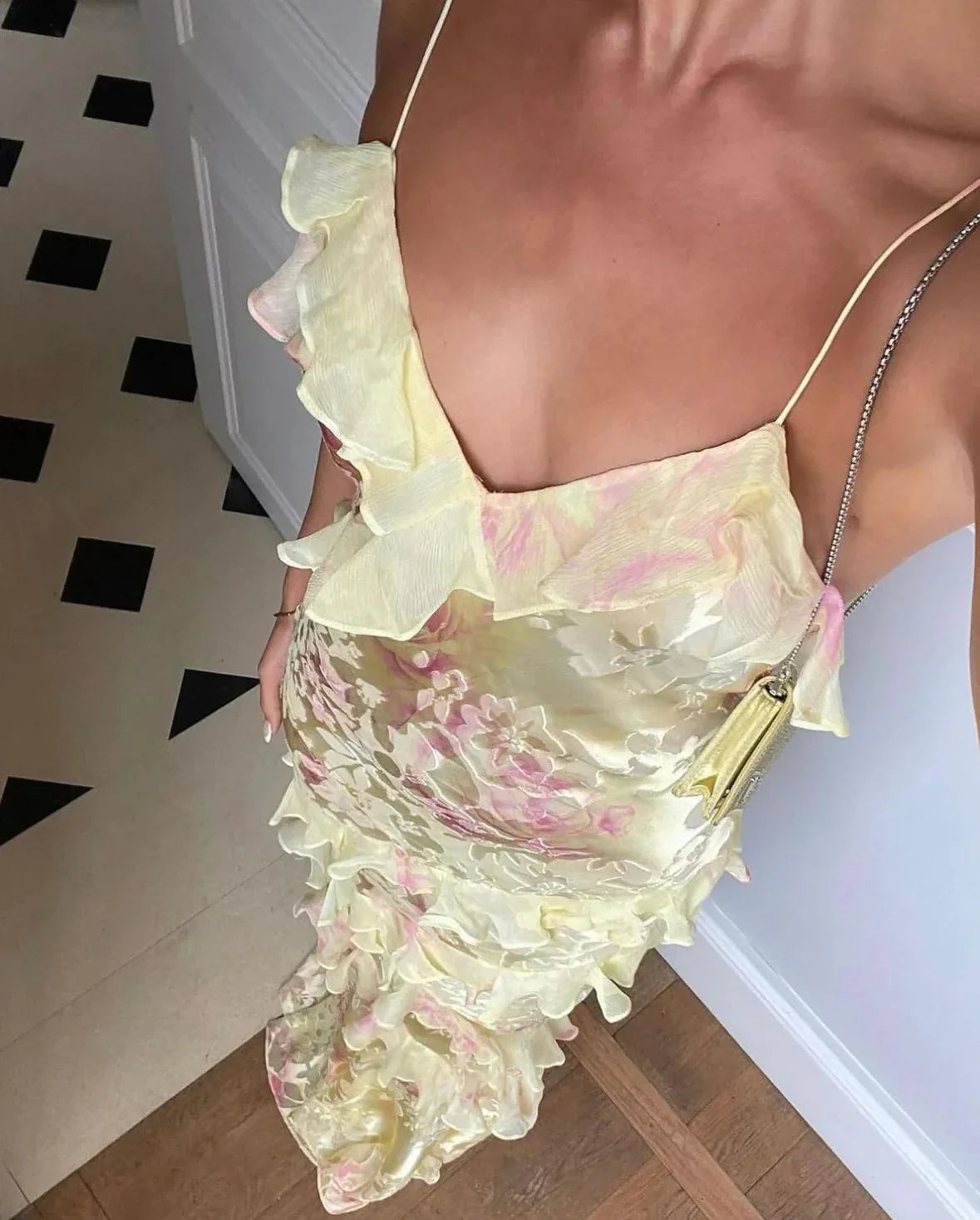 Elegant Sheath Spaghetti Straps Yellow Lace Long Prom Dresses Evening Gowns