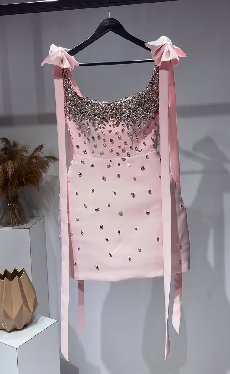 Cute Pink Square Neck Satin Beaded Short Birthday Outfits Strapless Homecoming Dress With Bow