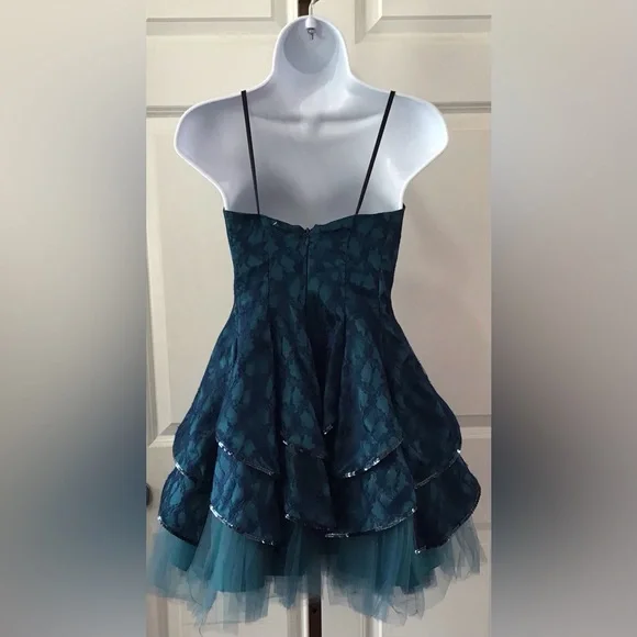 Vintage Spaghetti Straps Blue Satin Lace Layered A Line Short Graduation Homecoming Dress Cocktail Dress