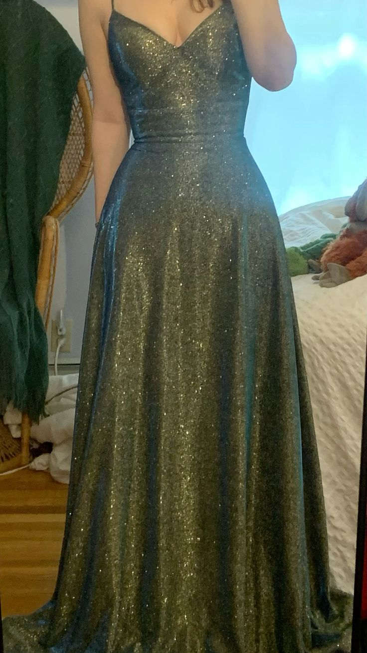 Sparkly Spaghetti Straps Green V NecK Sequin Evening Dress Long Wedding Guest Dress
