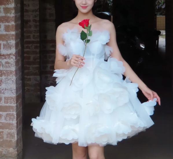 Gorgeous White Strapless Tulle 3D Flowers A Line 18th Birthday Outfits Short Homecoming Dress