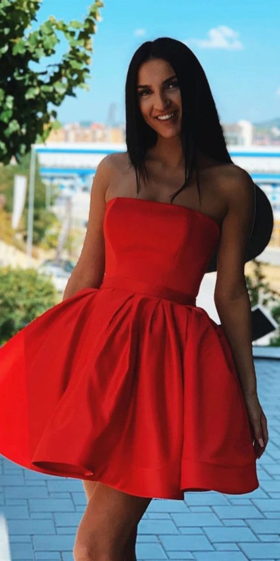 A Line Strapless Red Satin Pleats Homecoming Dresses