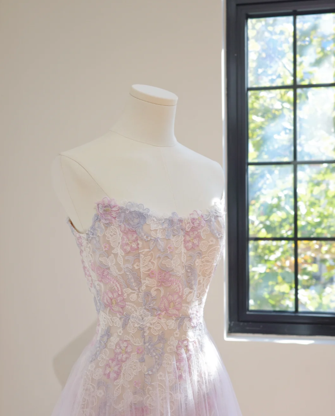 Sweet Strapless Lilac Tulle Appliques A Line Short Homecoming Dress Birthday Outfits