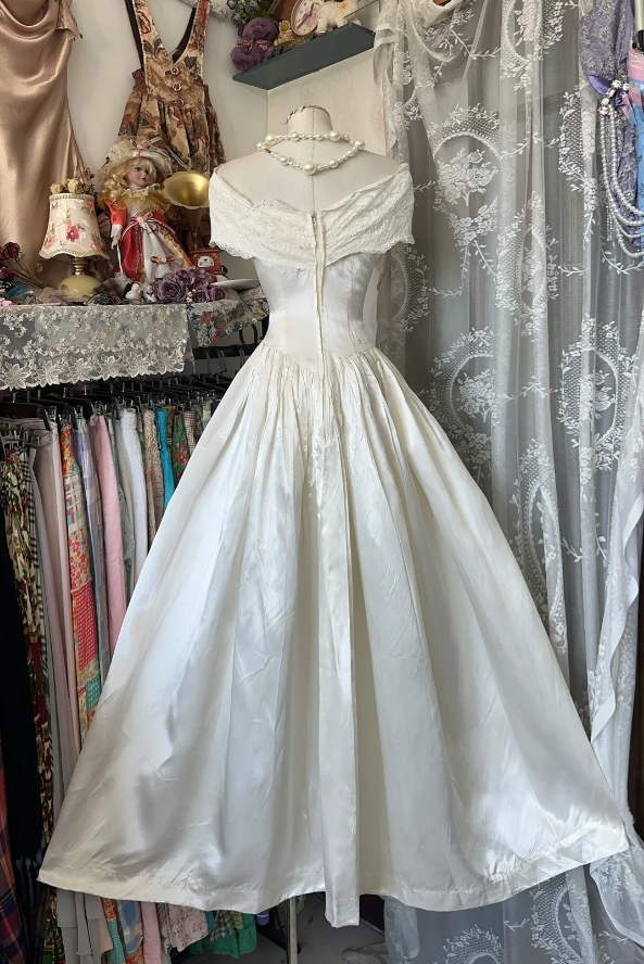 Elegant Off The Shoulder Ivory White Satin A Line Long Wedding Guest Dress Birthday Party Dress
