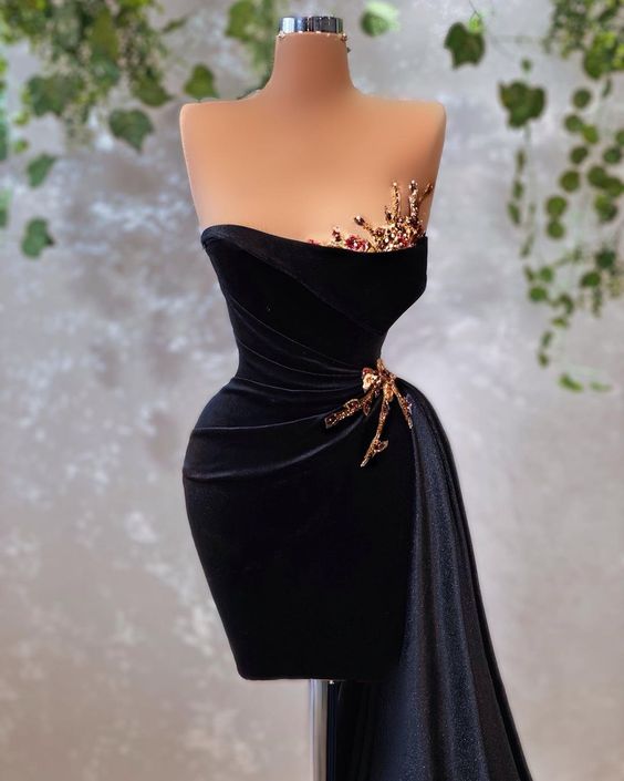 Black Chic Short Prom Dress Unique neckline floral decoration party dress