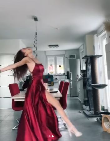 Simple A line Halter Long Party Dress Satin Burgundy Prom Dresses