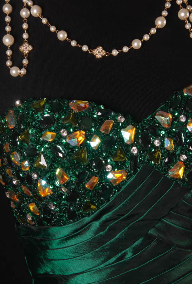 Elegant Emerald Green Strapless Satin Pleated Mermaid Long Party Dress Evening Dress With Beads