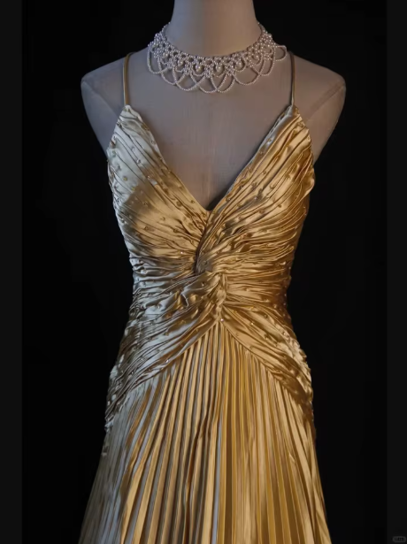 Gorgeous Gold Satin Pleated Party Prom Dress，Formal Evening Gown With Beaded
