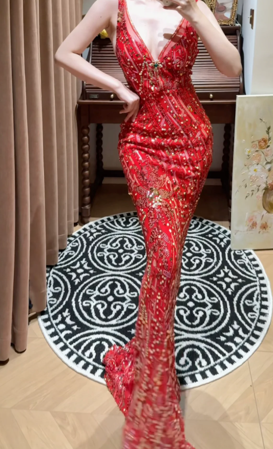 Charming Red V Neck Sequin Beaded Mermaid Long Party Dress Evening Dress
