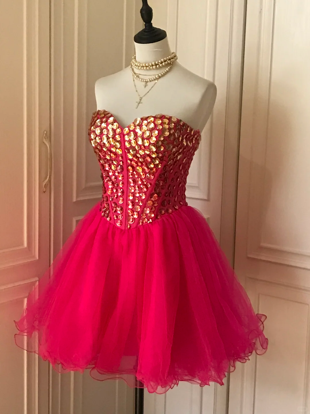 Gorgeous Strapless Red Tulle Beaded Formal Birthday Outfits Homecoming Dress