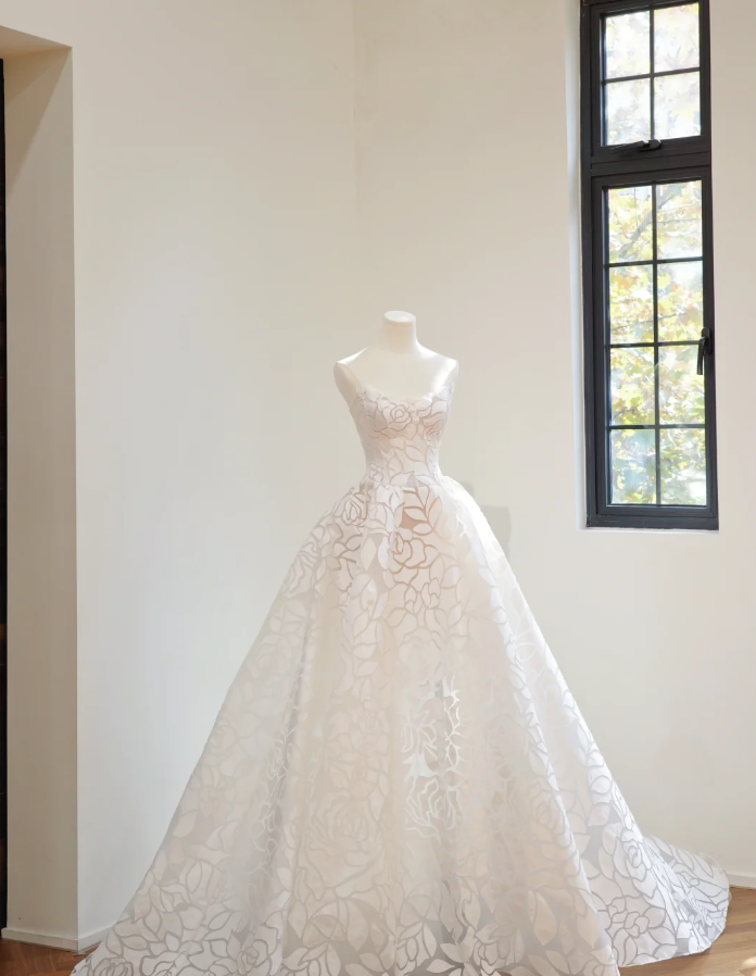 Classy White Strapless Rose Petals Bridal Dress Long Wedding Dress