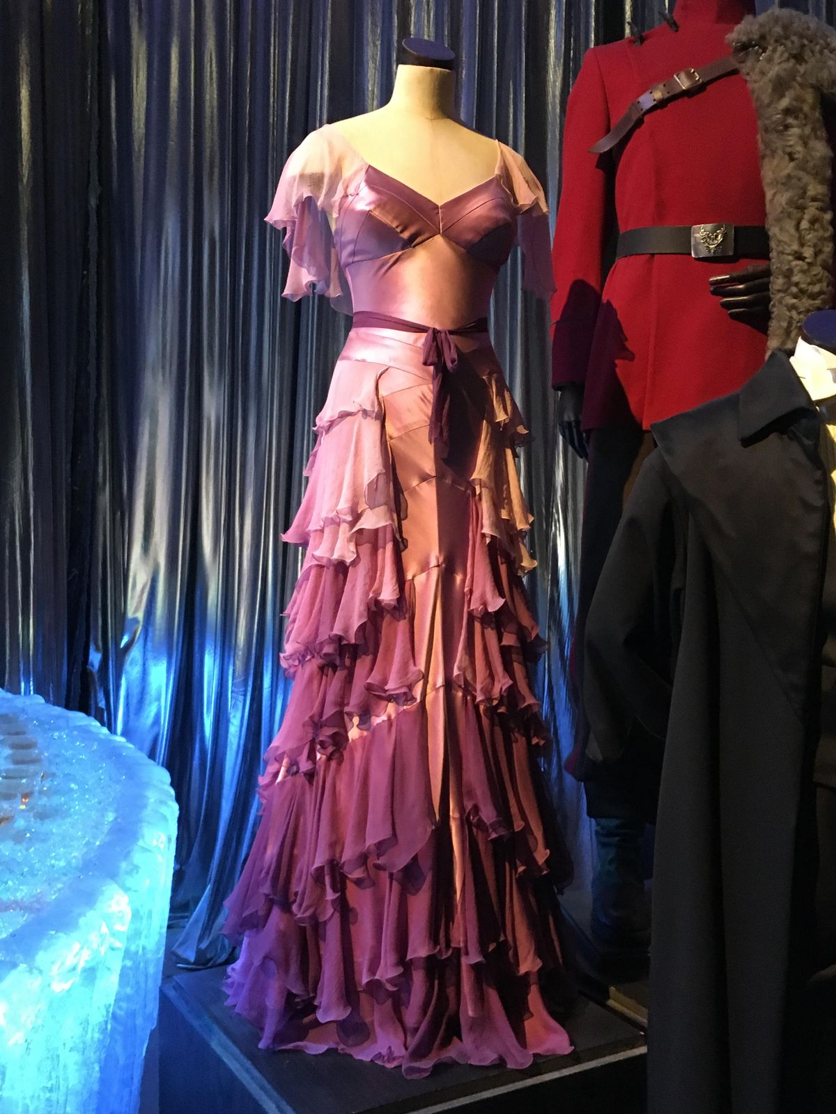 Unique Spaghetti Straps V Neck Ombre Purple Layered Chiffon Long Party Dress Birthday Evening Gowns
