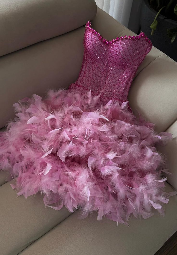 Gorgeous Sweetheart Strapless Sequin Beaded Feathers Blue Cocktail Dress A-Line Short Homecoming Dress