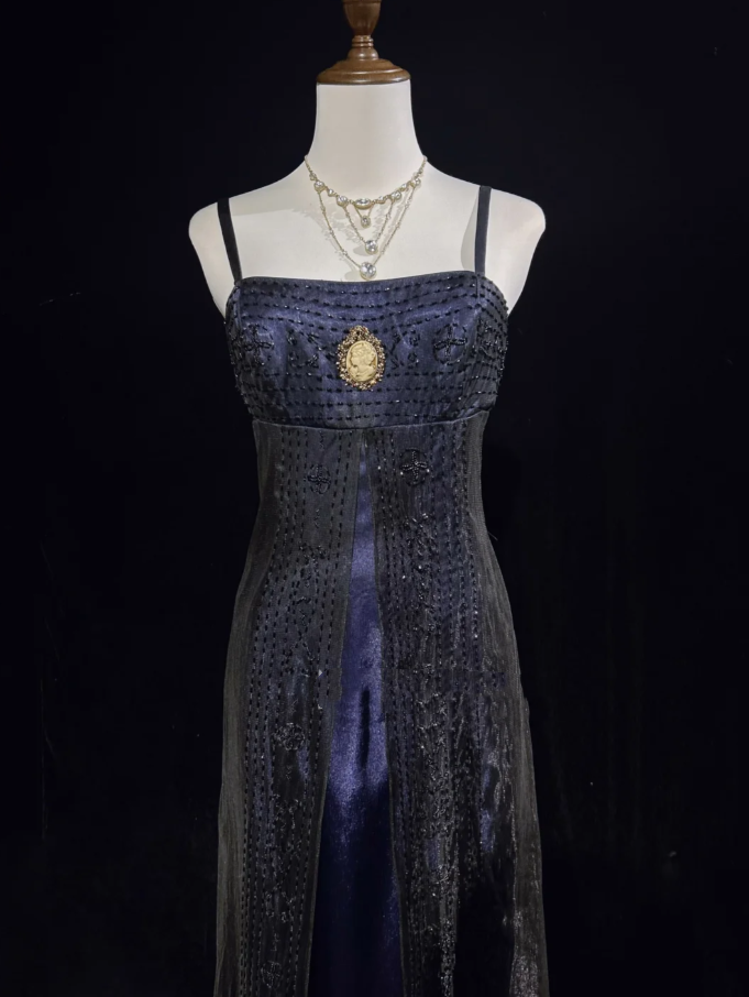 Gorgeous Spaghetti Straps Navy Blue Satin Beaded Long Party Dress Evening Dresses