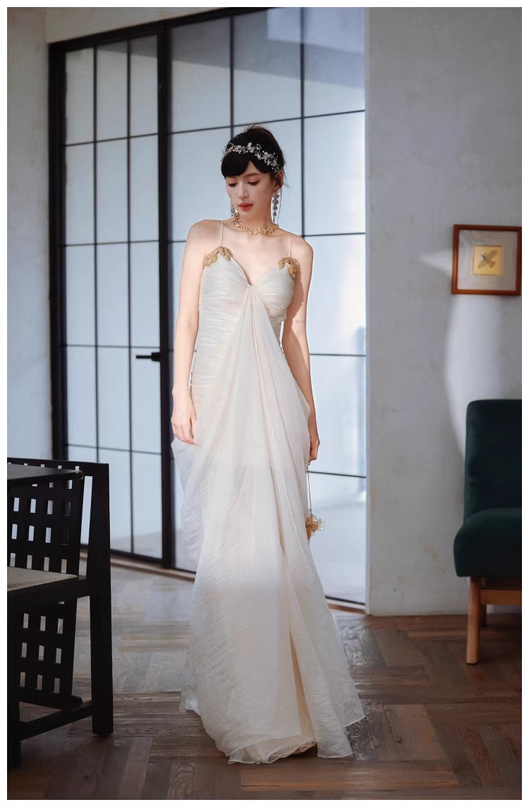 Charming Spaghetti Straps Light Apricot Chiffon Pleated Mermaid Long Evening Dress 18th Birthday Outfits
