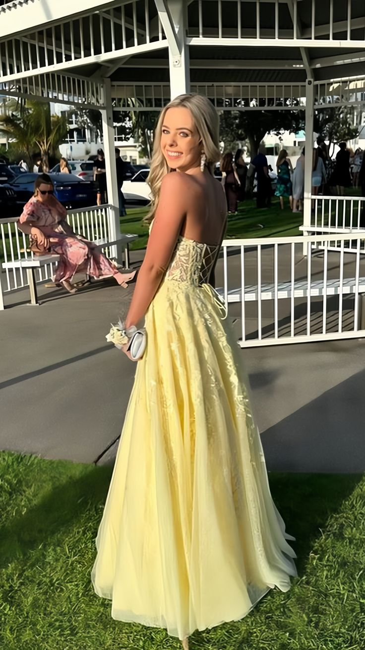 Sweet Yellow Strapless Tulle Appliques Evening Dress A Line Party Prom Dress