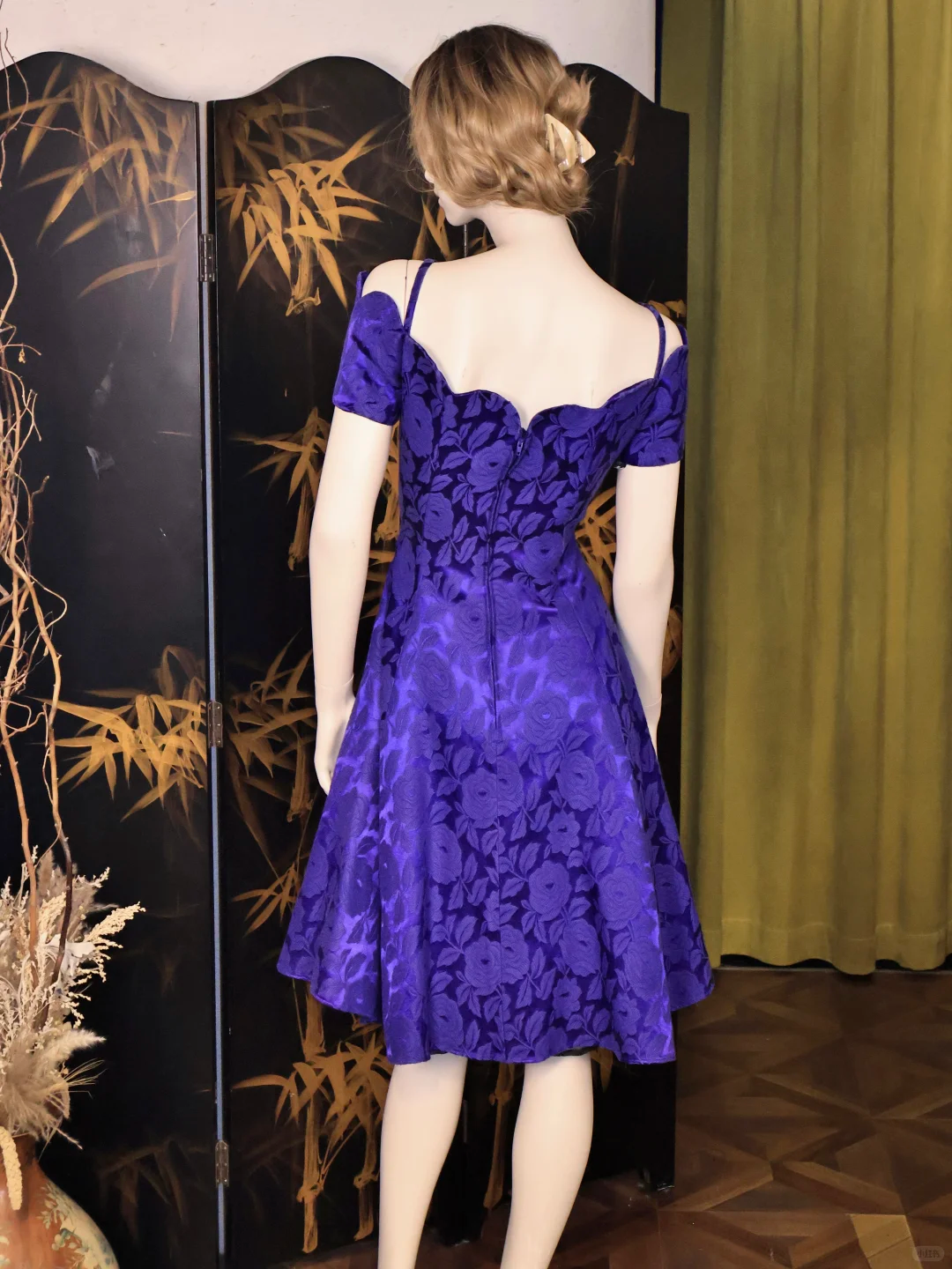 Vintage Purple Rose Floral Print A Line Homecoming Dress Off The Shoulder Mini Prom Dress