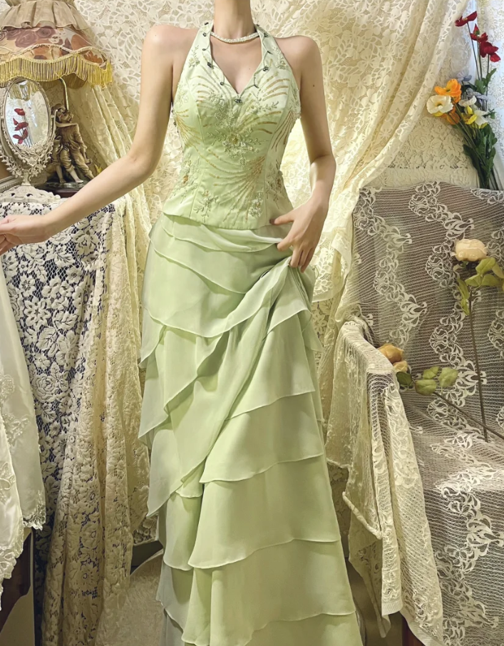 Gorgeous Halter V Neck Green Satin Beaded Chiffon Layered Mermaid Long Evening Dress Prom Gown